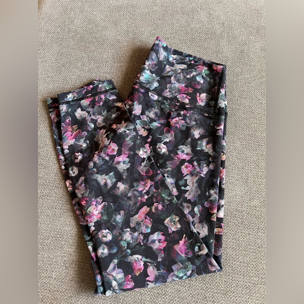 Lululemon Wunder under 25’ legging size 10